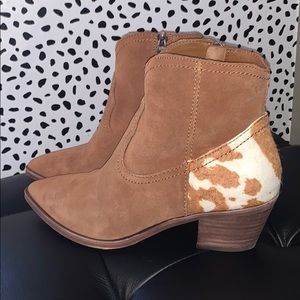 Dolce Vita Suede cow print booties